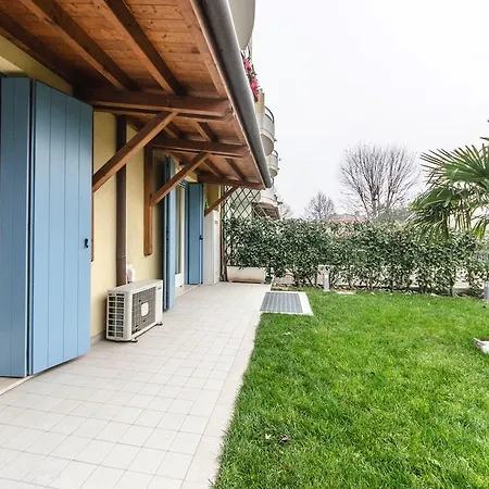 Elisa Piano Terra Con Giardino E Posto Incluso Appartamento Caorle